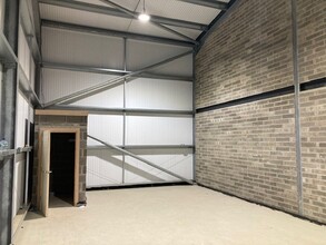 North Rd, Bridgend for lease Interior Photo- Image 1 of 1