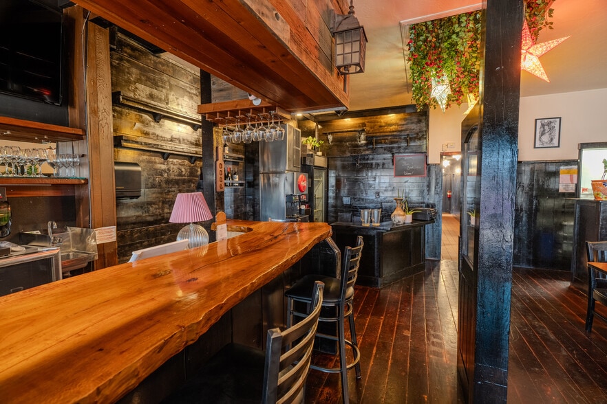 8501 El Camino Real, Atascadero, CA for sale - Building Photo - Image 2 of 14