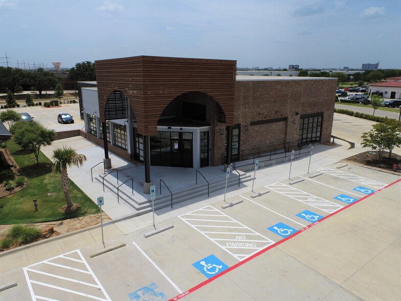 3165 Regent Blvd, Irving, TX for lease - Building Photo - Image 1 of 3