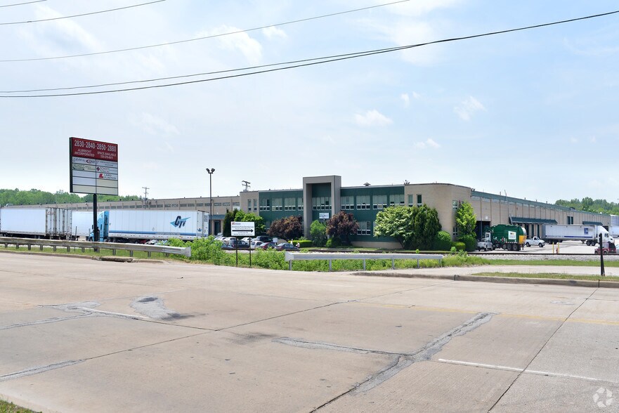 2850 Gilchrist Rd, Akron, OH 44305