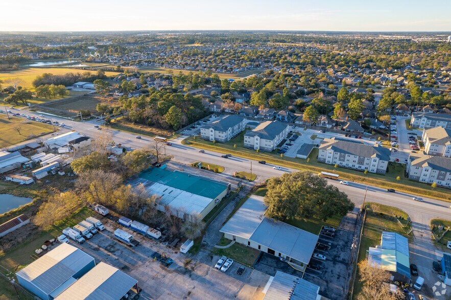 4914 Spring Cypress Rd, Spring, TX 77379