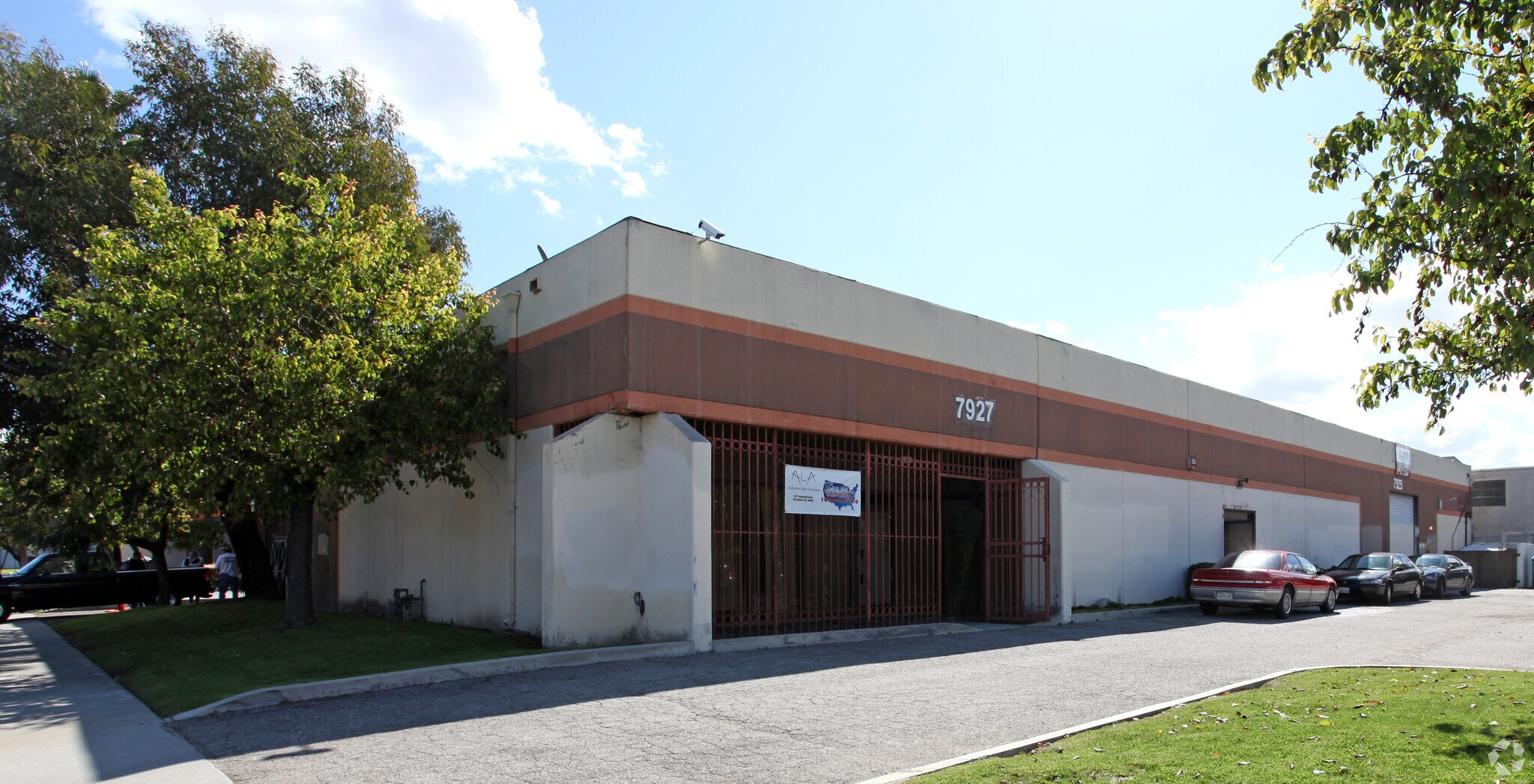 7927-7929 Telegraph Rd, Pico Rivera, CA for sale Primary Photo- Image 1 of 1