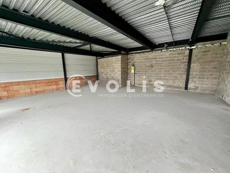 Retail in Fontenay-le-Vicomte for lease - Interior Photo - Image 3 of 5