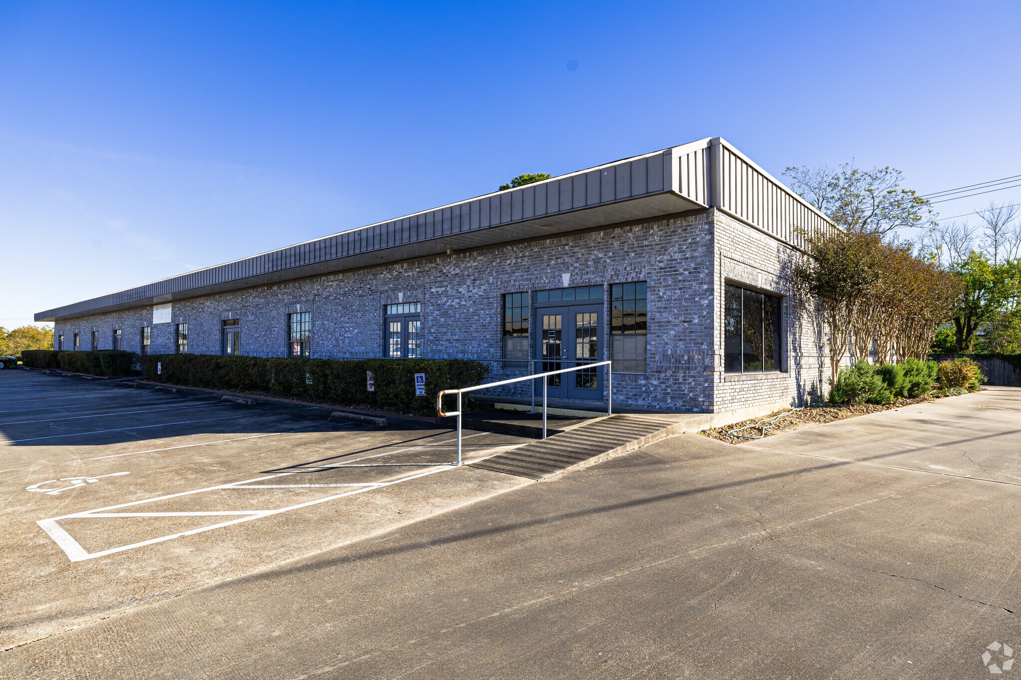 8900 Emmett F Lowry Expy, Texas City, TX for lease Primary Photo- Image 1 of 7