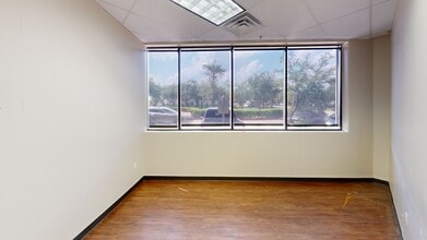9307 Broadway St, Pearland, TX for lease Interior Photo- Image 2 of 4
