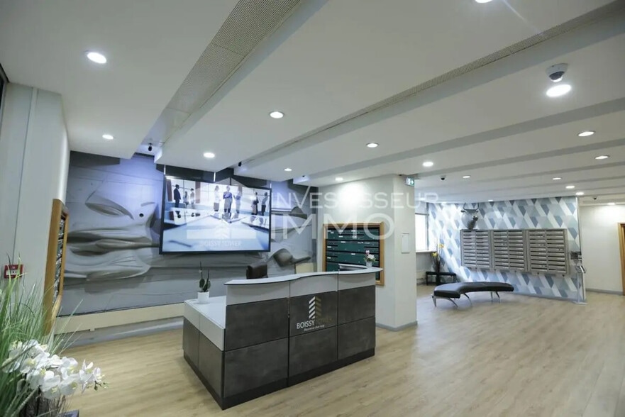 Office in Bonneuil-sur-Marne for lease - Lobby - Image 3 of 4