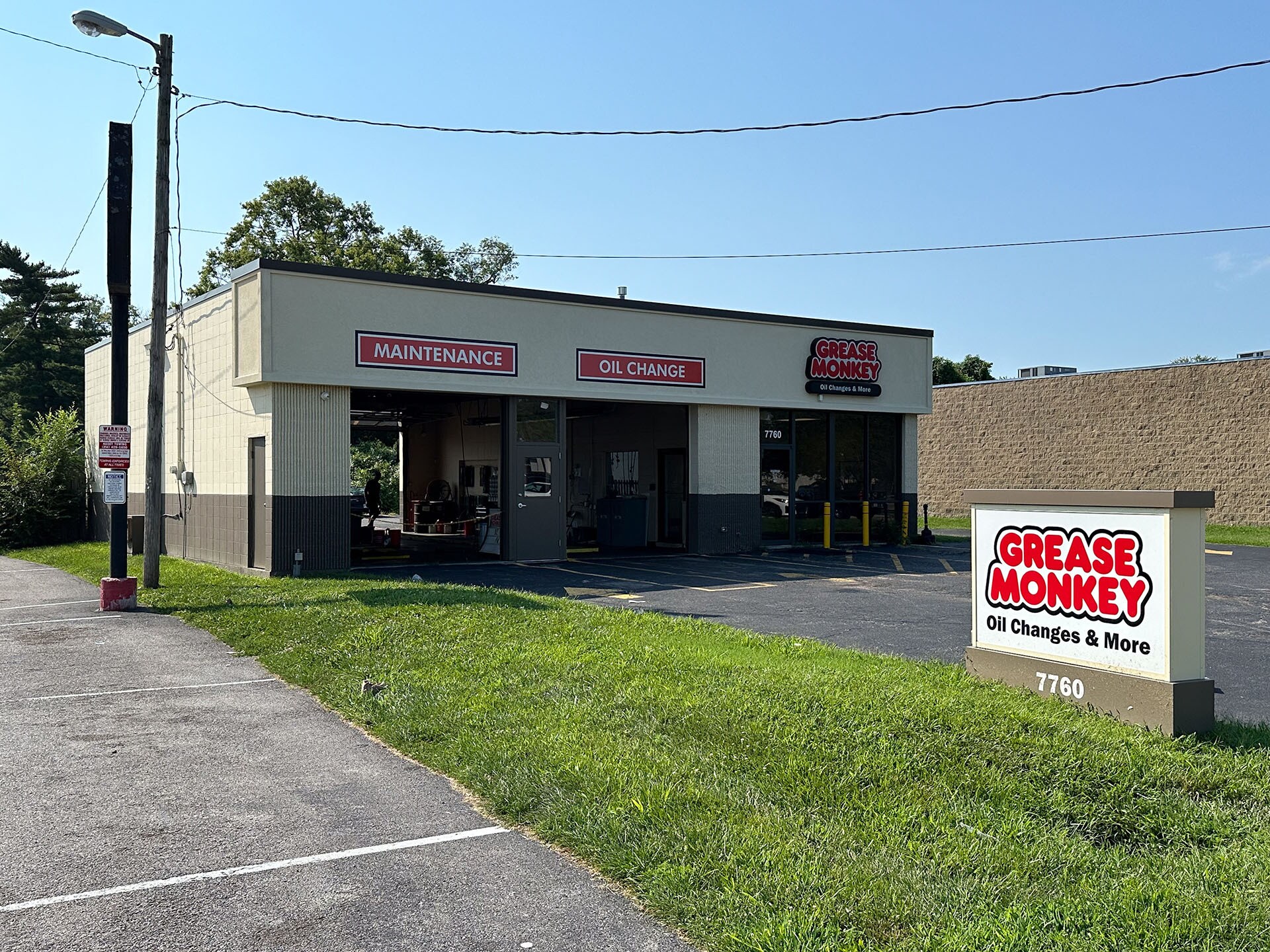 7760 N Lindbergh Blvd, Hazelwood, MO for lease Building Photo- Image 1 of 8