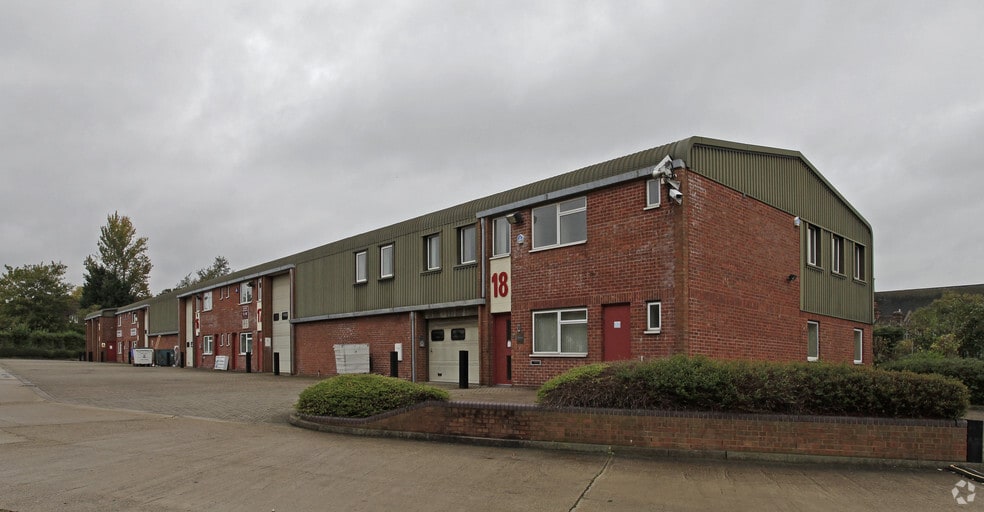 Wiggenhall Rd, Watford for sale - Primary Photo - Image 1 of 1