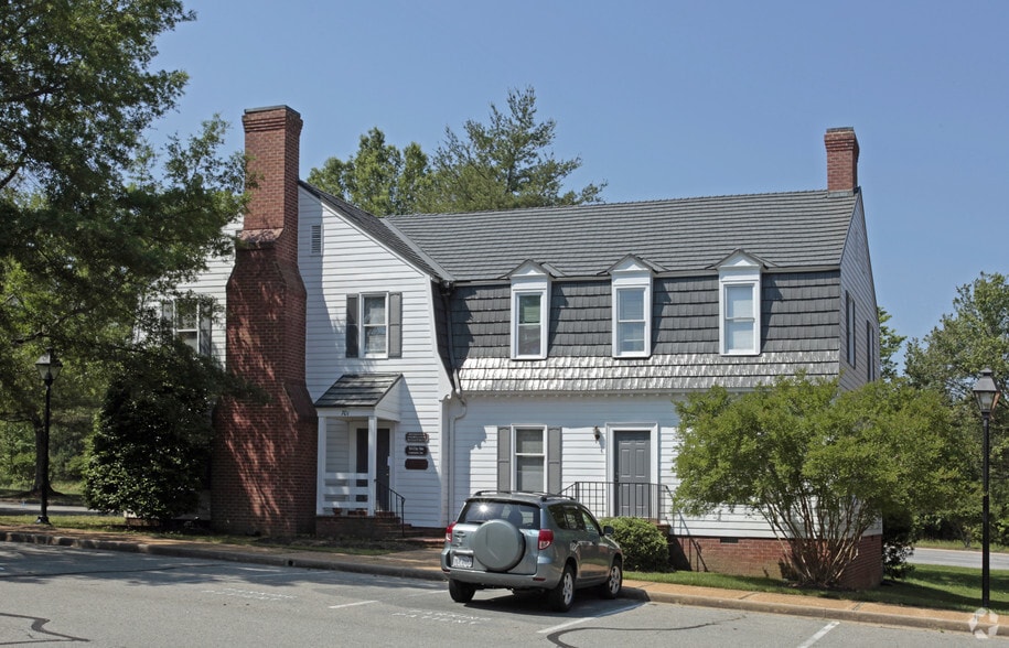 Windsor Executive Center Portfolio portfolio of 5 properties for sale on LoopNet.com - Primary Photo - Image 3 of 5