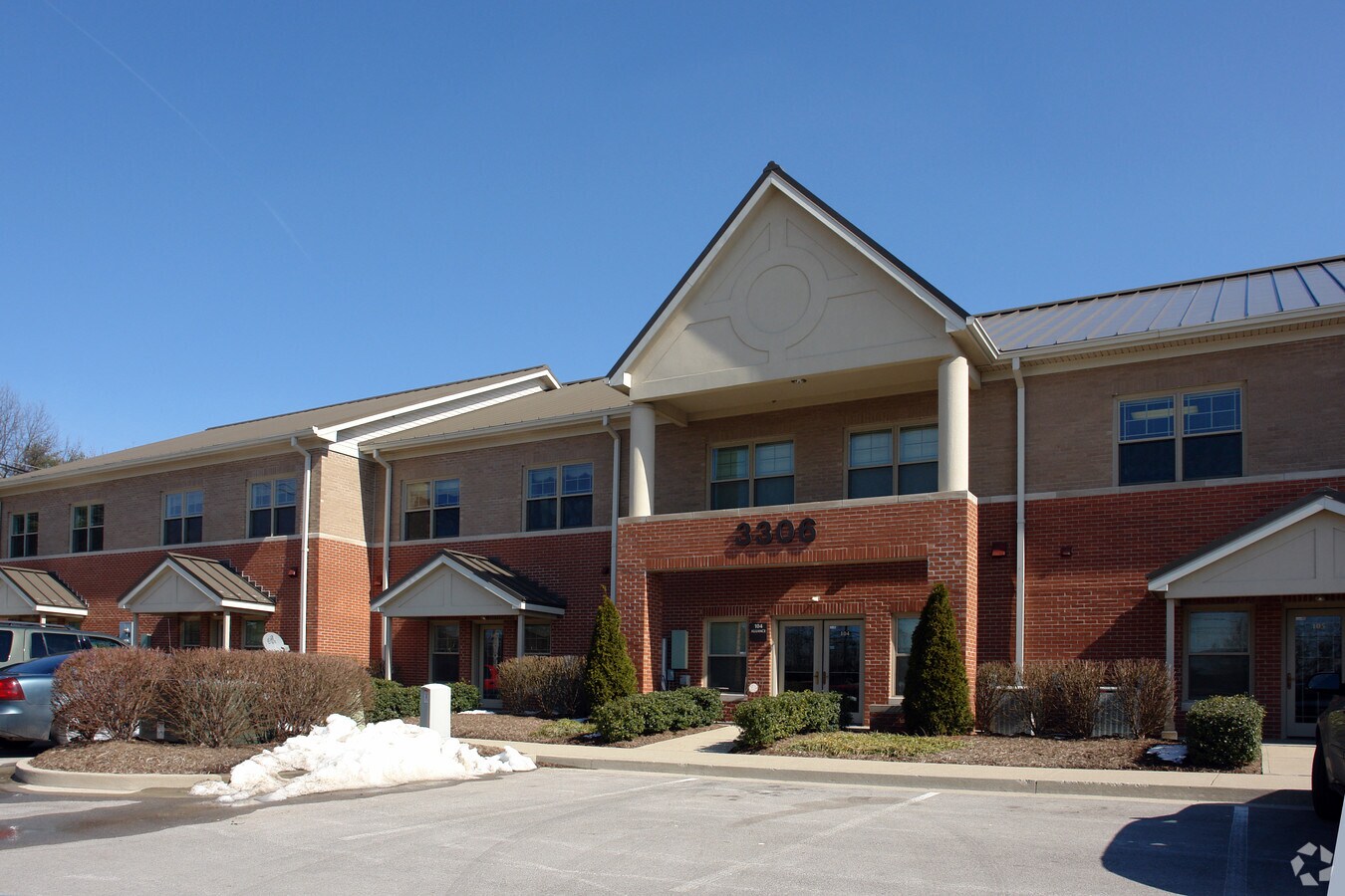 3306 Clays Mill Rd, Lexington, KY 40503