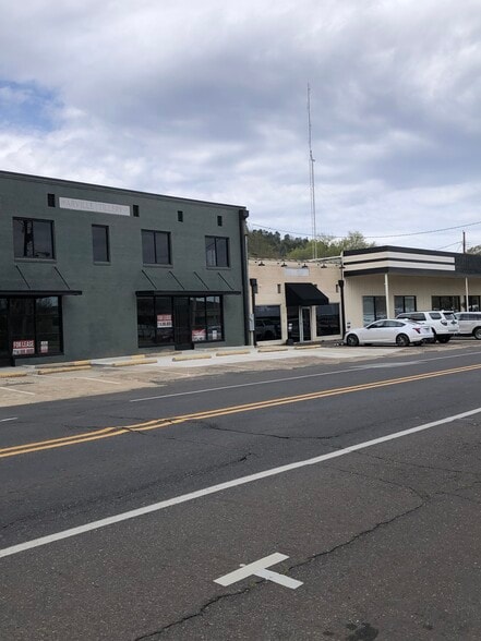 600-614 Ouachita Ave, Hot Springs National Park, AR for lease - Building Photo - Image 1 of 1