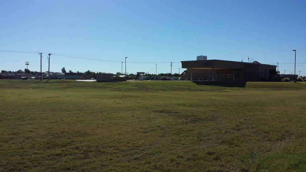 7438 1/2 US HWY 277, Elgin, OK for sale - Building Photo - Image 2 of 2