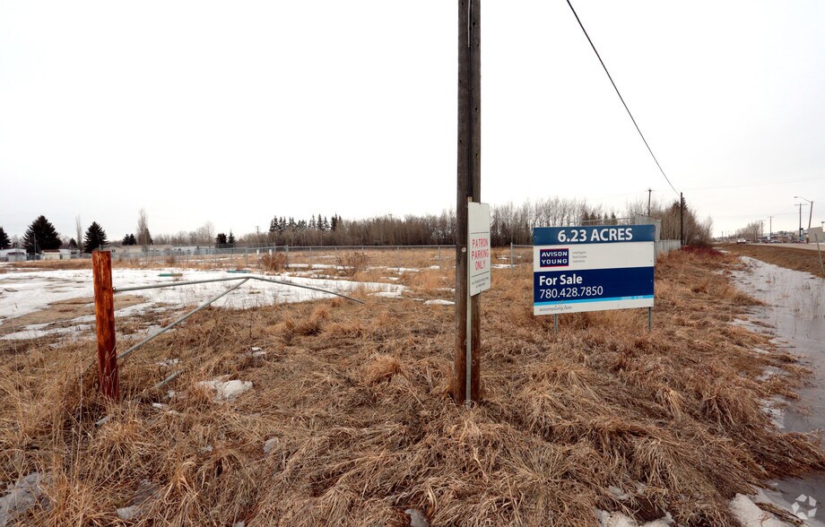 10820 Winterburn Rd, Edmonton, AB for sale - Other - Image 2 of 9