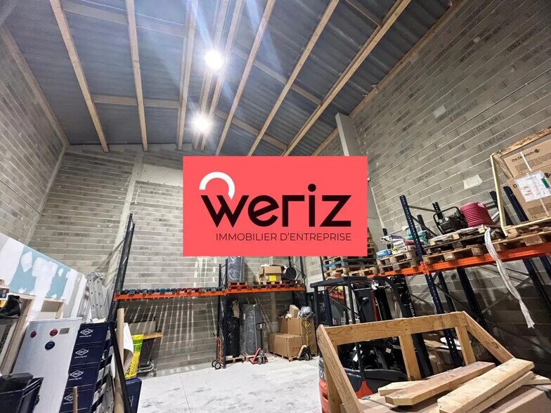 Office in Rognac for lease - Interior Photo - Image 2 of 3