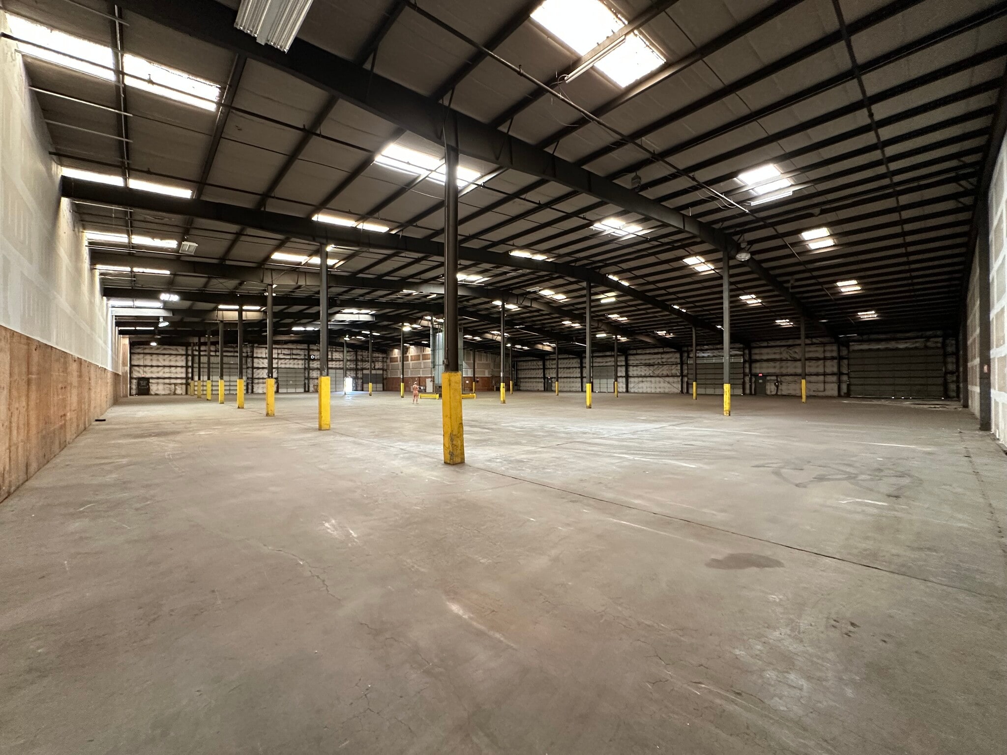 7350-7380 Gallerher Rd, Gainesville, VA for lease Interior Photo- Image 1 of 6