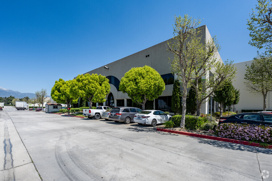 1001 Doubleday Ave, Ontario, CA for lease - Building Photo - Image 1 of 16