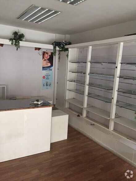 Retail in Las Rozas de Madrid, Madrid for sale - Interior Photo - Image 1 of 1