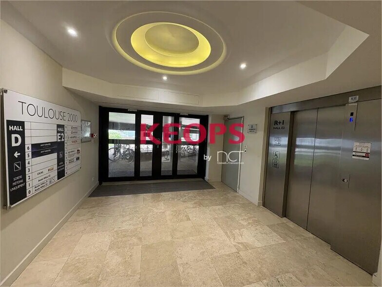 Esplanade Compans Caffarelli, Toulouse for lease - Lobby - Image 2 of 13