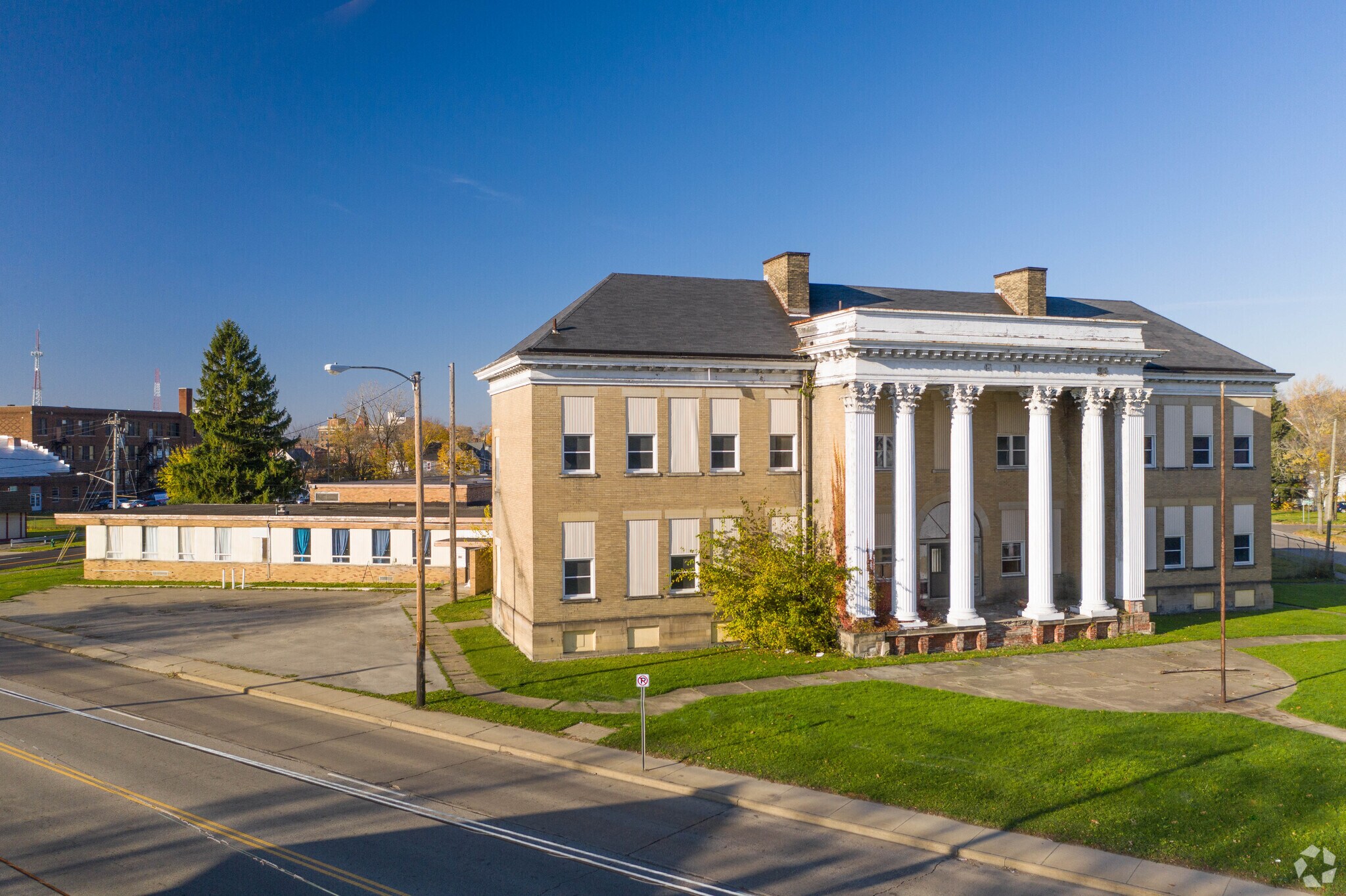 361 Elm Rd NE, Warren, OH for sale Building Photo- Image 1 of 1