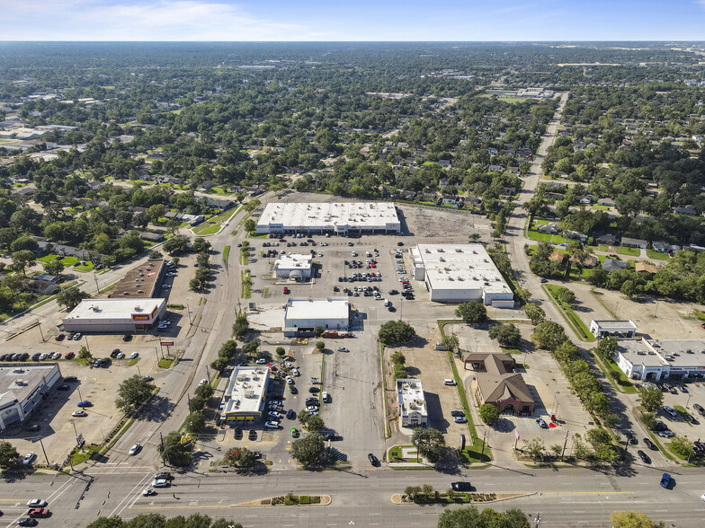 6120 Scott St, Houston, TX for lease - Aerial - Image 3 of 27