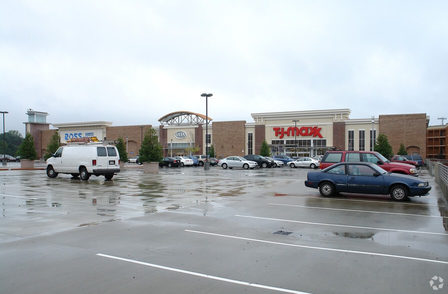 HOWELL MILL Rd, Atlanta, GA for lease - Primary Photo - Image 3 of 8