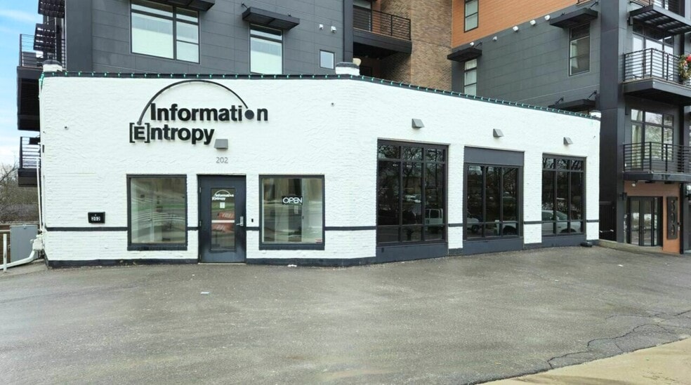 202 Miller Ave, Ann Arbor, MI for sale - Building Photo - Image 2 of 4