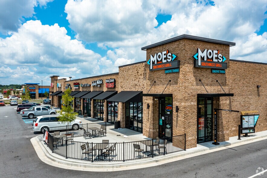 8030 Senoia Rd, Fairburn, GA 30213