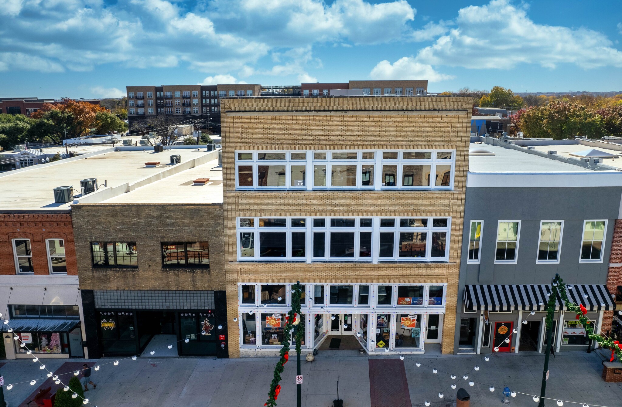 208 E Louisiana St, McKinney, TX for lease Building Photo- Image 1 of 9