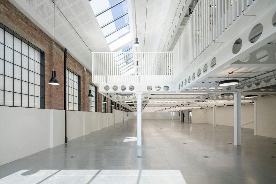 36-52 Fortess Grv, London for lease - Building Photo - Image 3 of 16