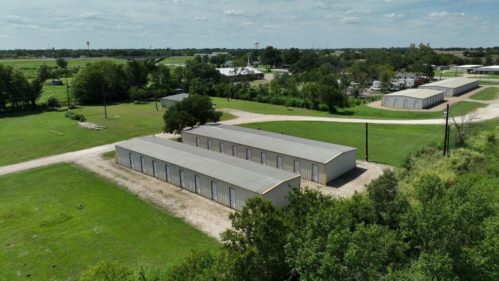 217 Winter St, Marlin, TX for sale - Primary Photo - Image 2 of 32