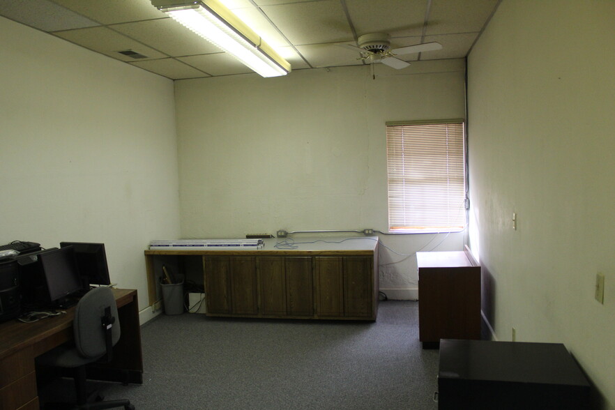 1020 10th St, Woodward, OK for sale - Building Photo - Image 2 of 74