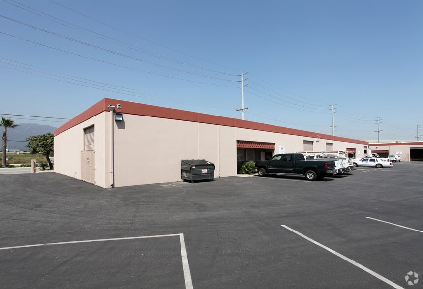 1424-1430 Arrow Hwy, Irwindale, CA for lease - Building Photo - Image 2 of 5