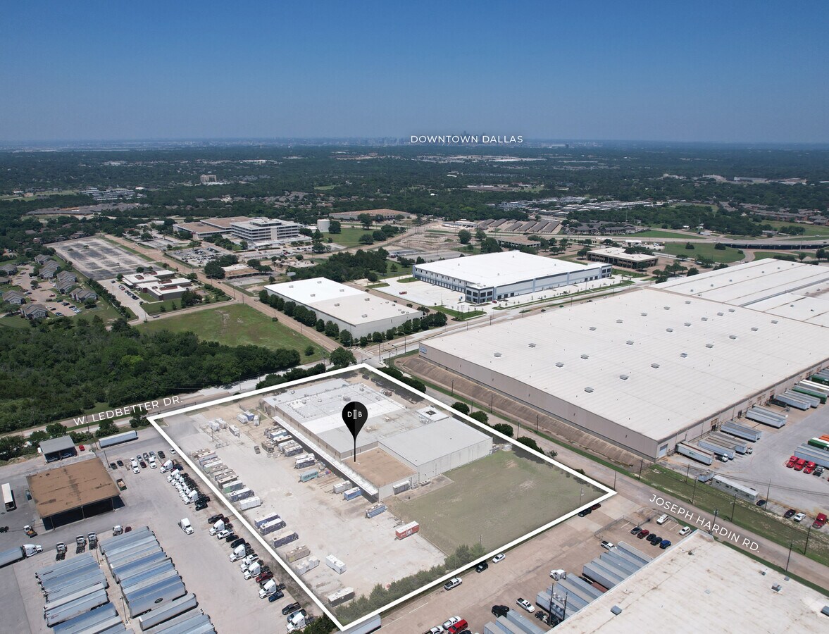 4710 W Ledbetter Dr, Dallas, TX 75236