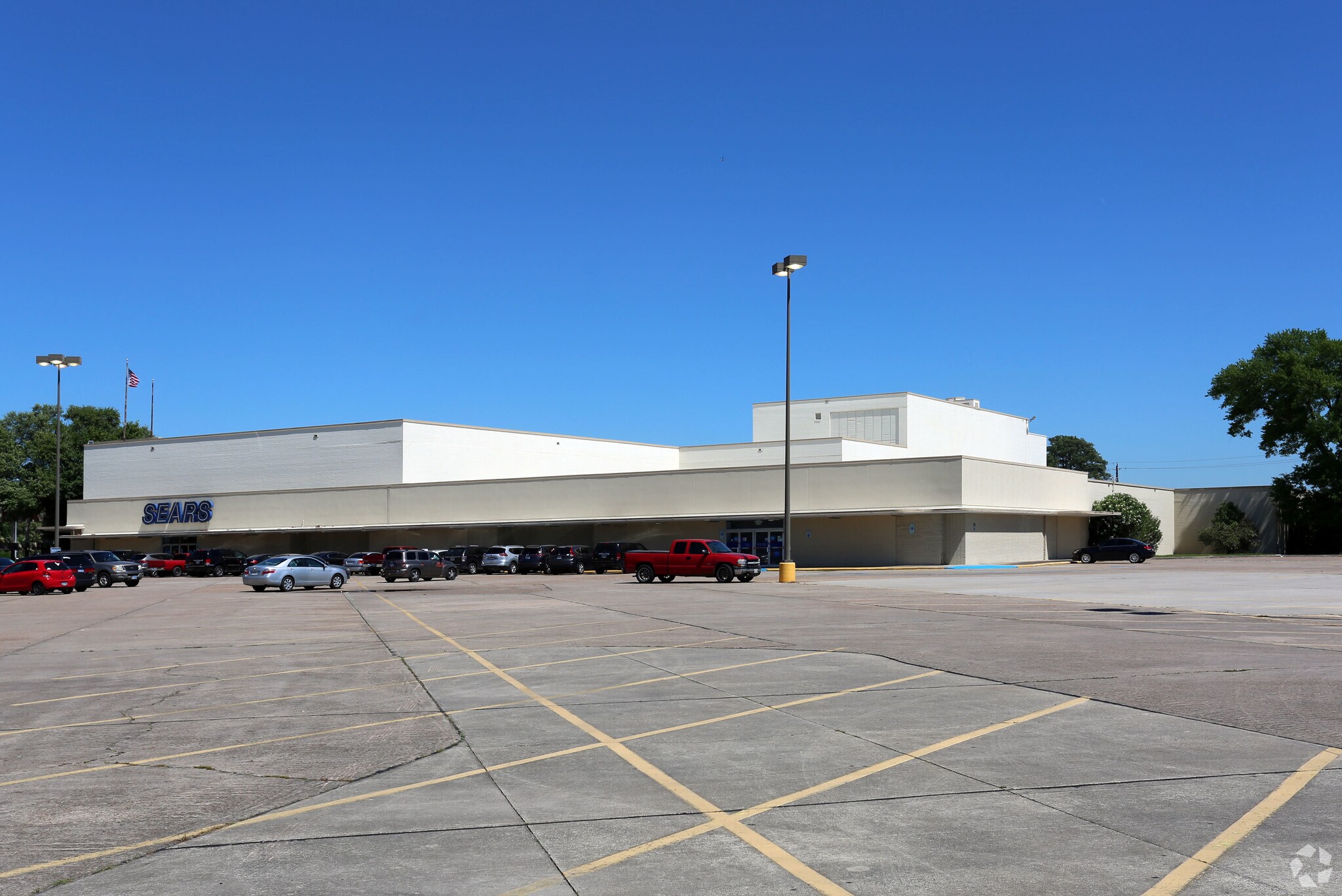 4000 N Shepherd Dr, Houston, TX 77018 Sears