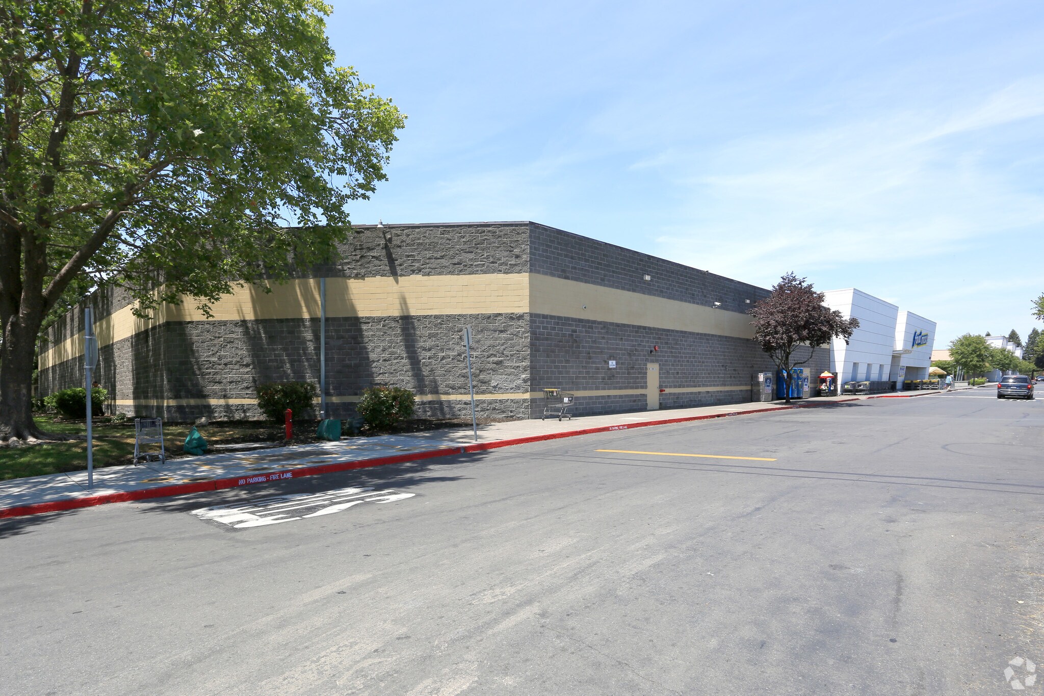 2001-2055 Sebastopol Rd, Santa Rosa, CA for sale Primary Photo- Image 1 of 1