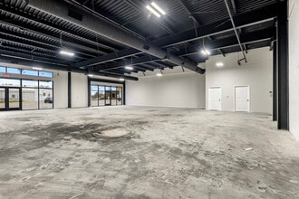 7241 Lawndale St, Houston, TX for lease Interior Photo- Image 2 of 6