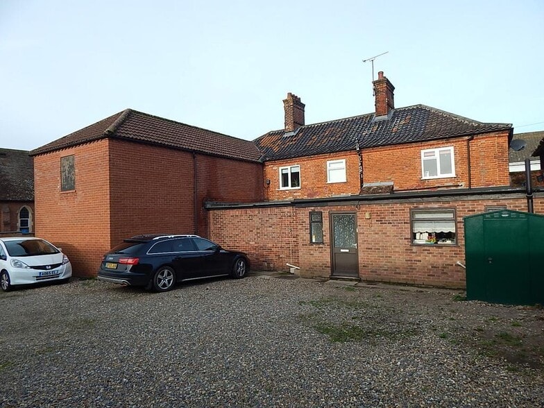 51-53 High Street, Watton for sale - Building Photo - Image 3 of 11