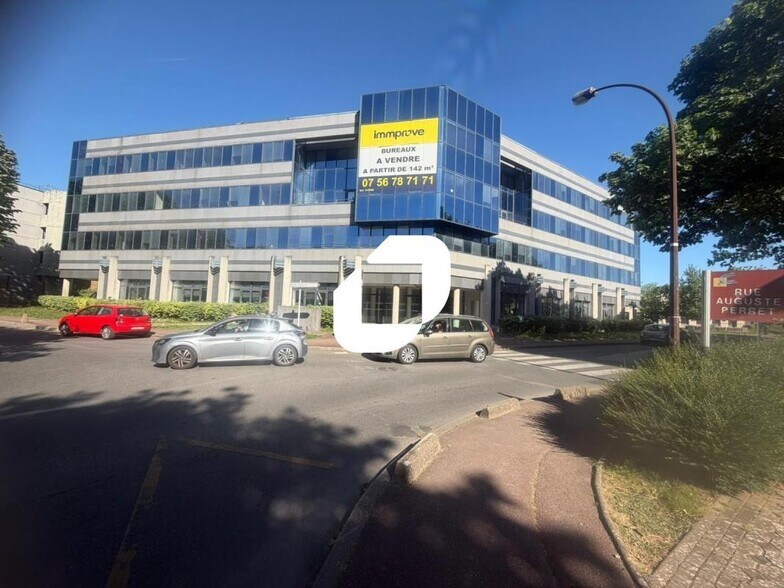 Office in Créteil for sale - Building Photo - Image 1 of 6