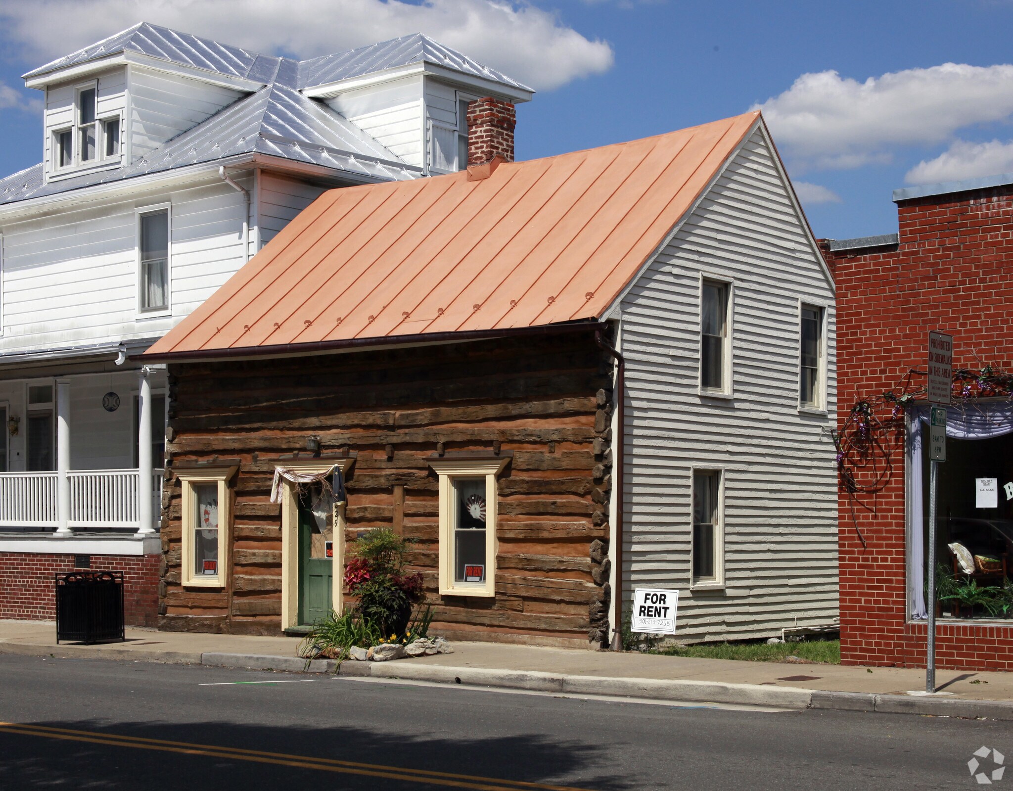 229 E King St, Strasburg, VA for sale Primary Photo- Image 1 of 1