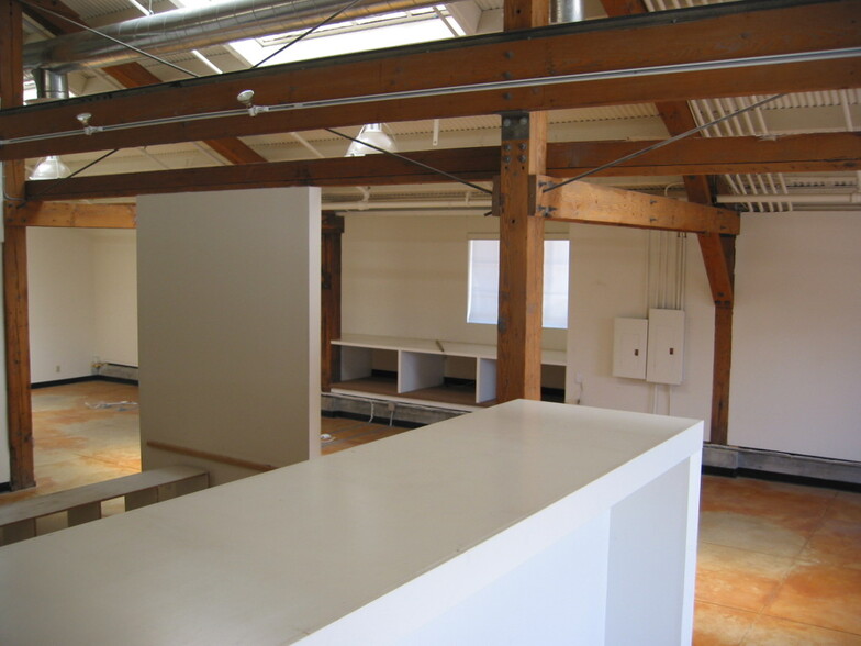 2261 5th St, Berkeley, CA for lease - Interior Photo - Image 3 of 22