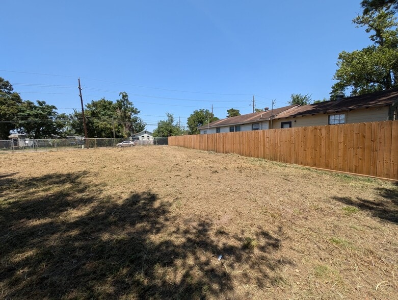 5829 Roberts Rd, Katy, TX for sale - Building Photo - Image 1 of 6