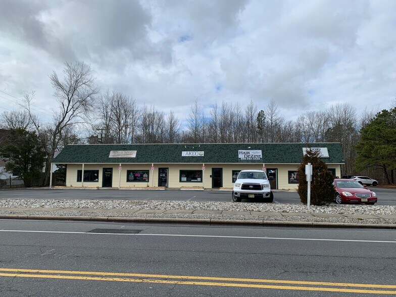 587 Mill Creek Rd, Manahawkin, NJ 08050