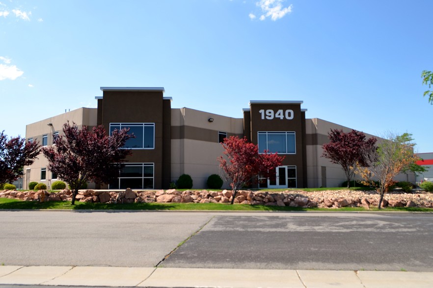 1940 Fremont Dr, Salt Lake City, UT for lease - Building Photo - Image 3 of 21