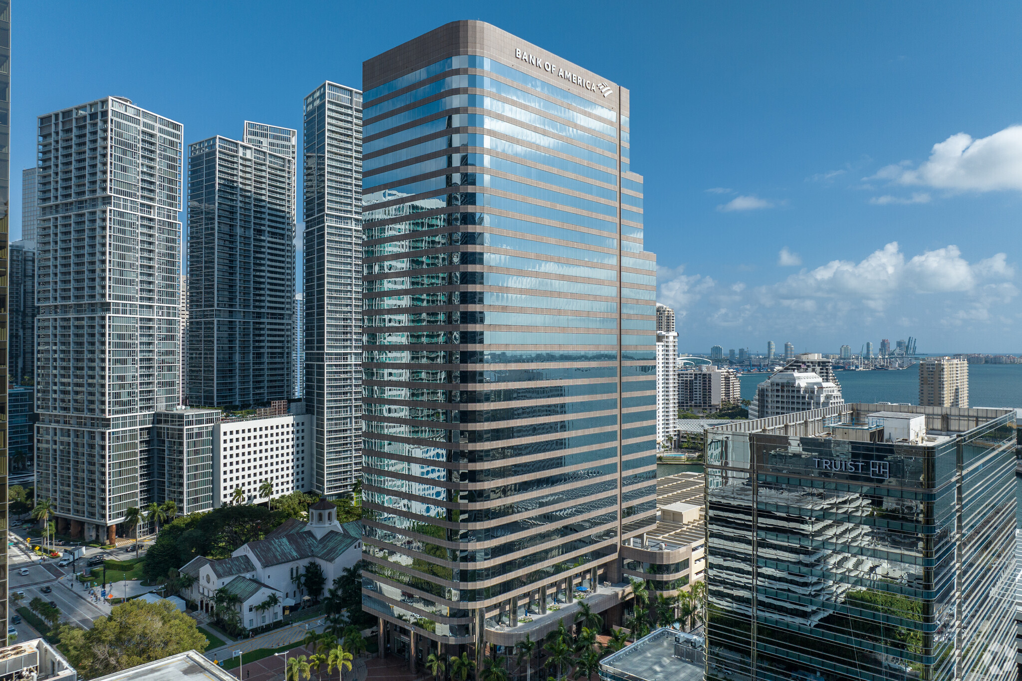 701 Brickell Ave, Miami, FL for lease Building Photo- Image 1 of 6