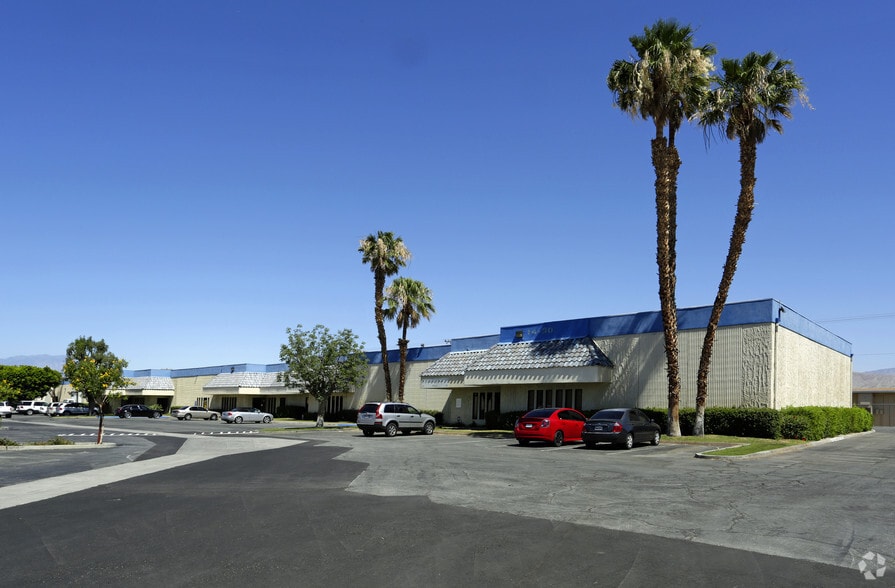 44903-44909 Golf Center Pky, Indio, CA for sale - Primary Photo - Image 1 of 1
