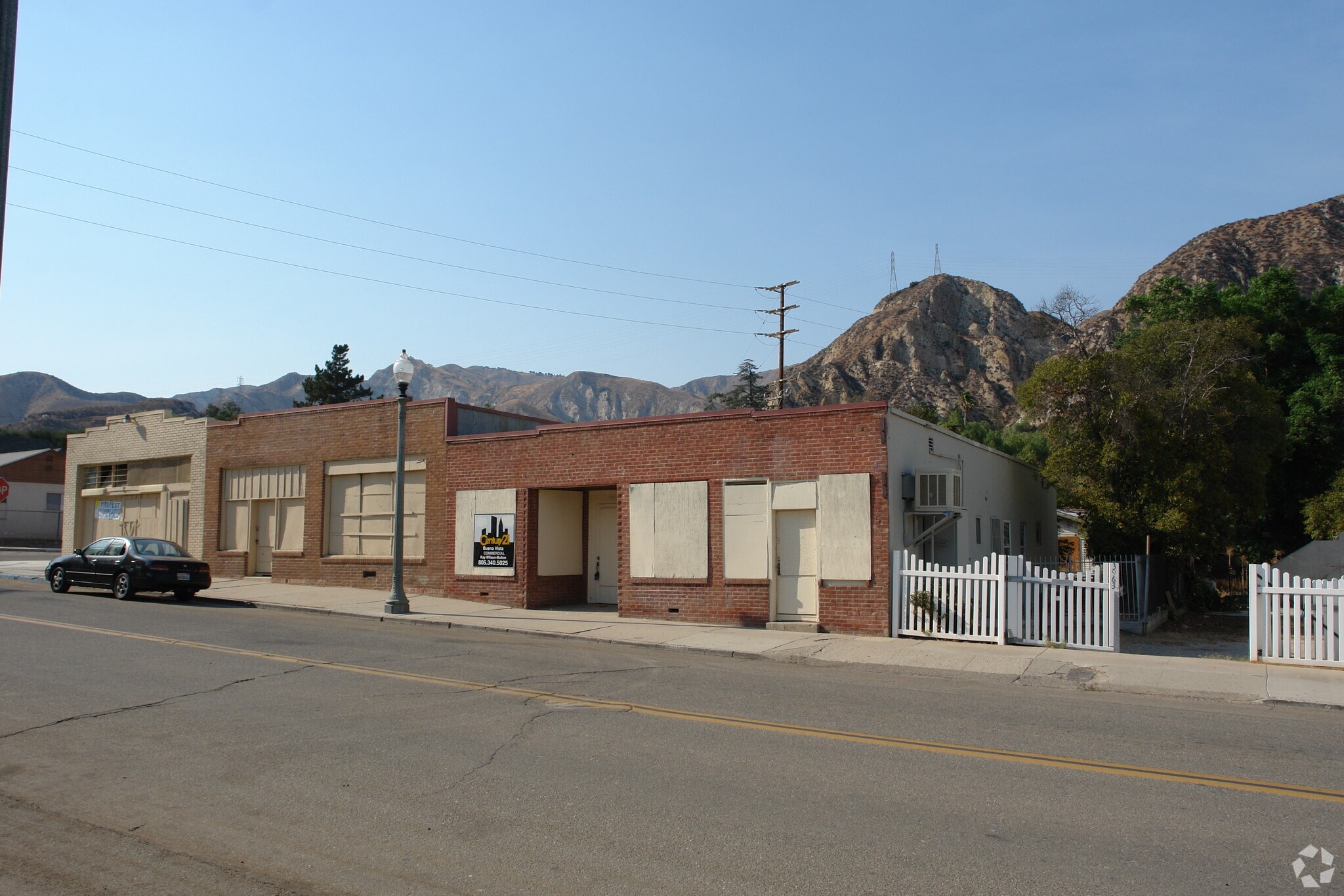 3951 Center St, Piru, CA 93040 Retail for Sale