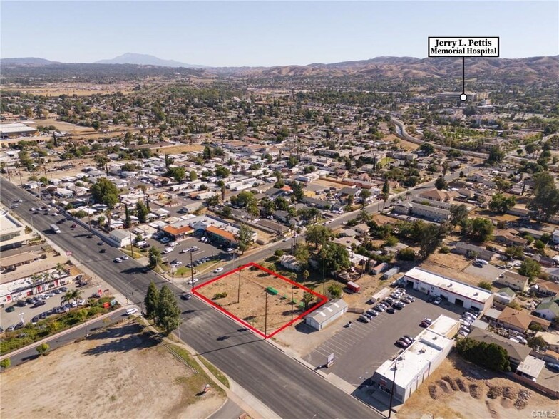 25183 Redlands blvd, Loma Linda, CA for sale - Building Photo - Image 2 of 17