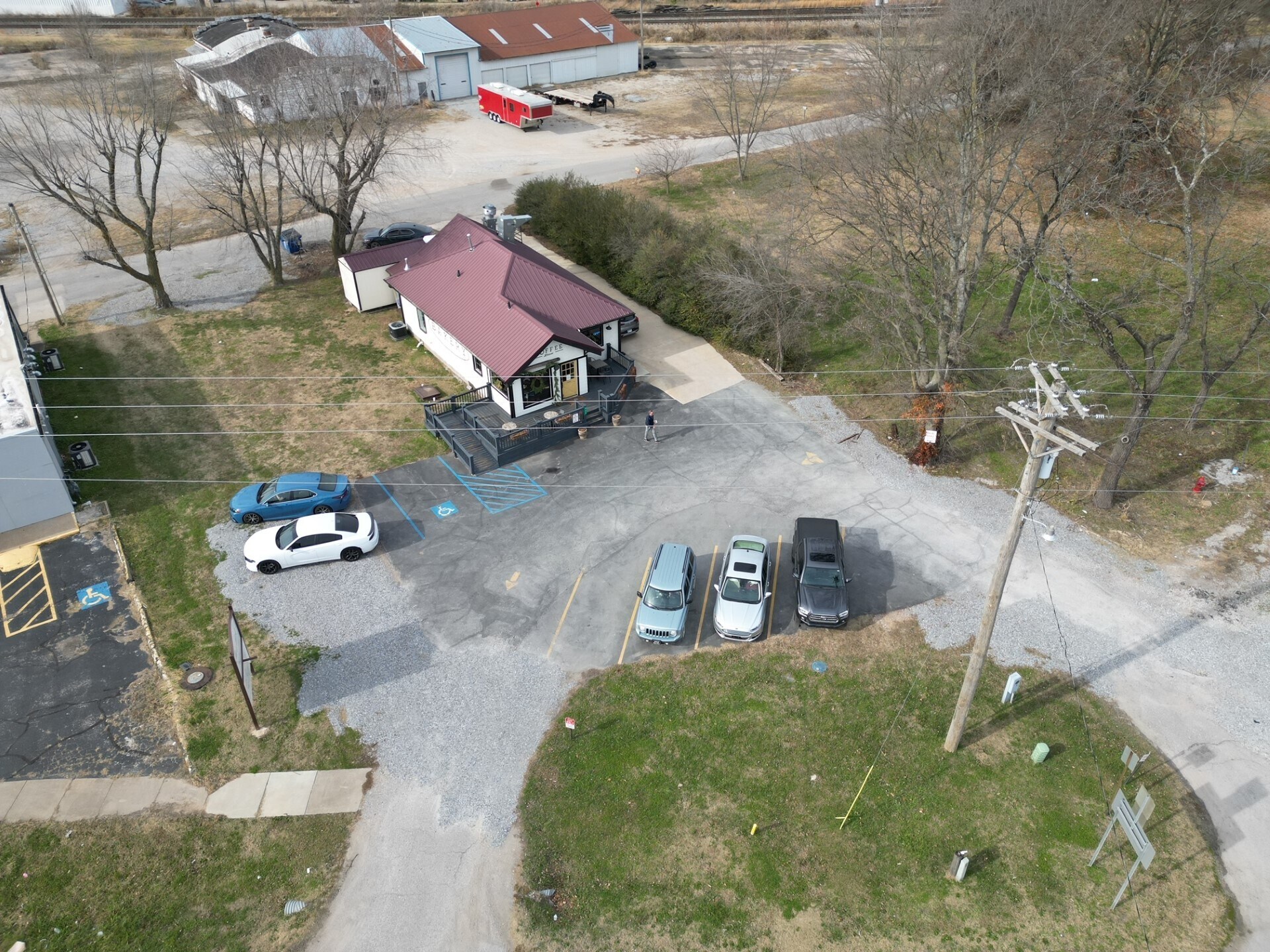 225 Gentry Blvd  