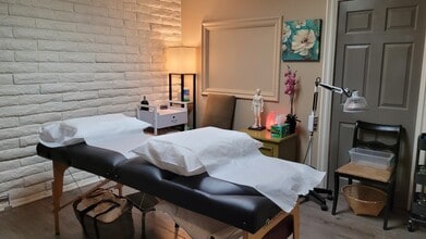 17541 Irvine Blvd, Tustin, CA for lease Interior Photo- Image 1 of 8