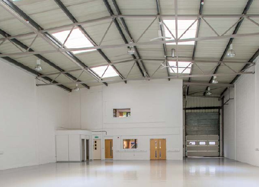 Park Ave, Almondsbury for lease Interior Photo- Image 1 of 2